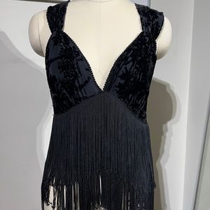 YA-YA FRINGE TOP VELVET BLACK SIZE SMALL ZIP